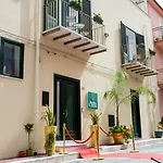 Borgo La Chiusa Affittacamere 4*