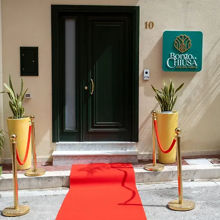 Pensjonat Borgo La Chiusa 4*