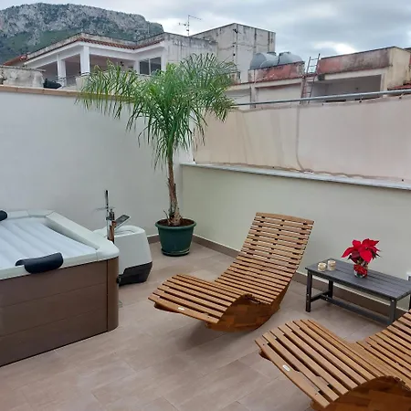 Pensjonat Borgo La Chiusa 4*