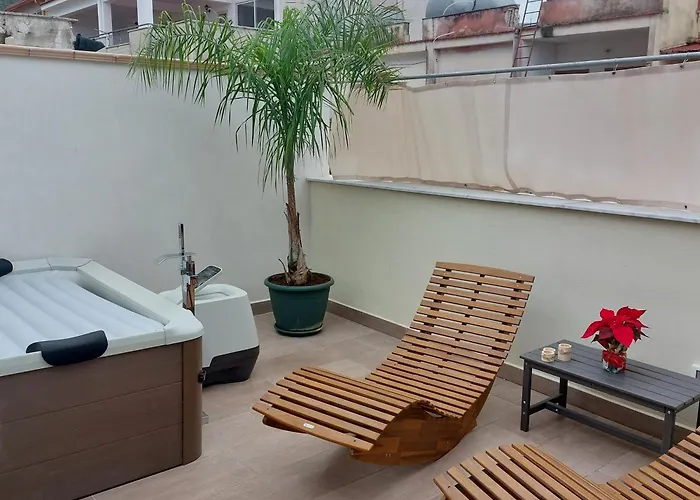 ゲストハウス Borgo La Chiusa 4*